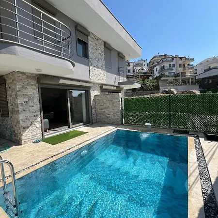 Ruezgar With Private Pool Generation Kusadası