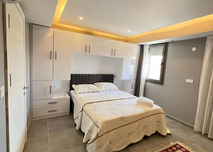 Ruezgar With Private Pool Generation Villa Kusadası