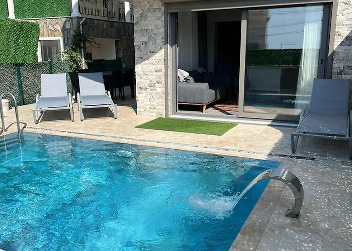 Ruezgar With Private Pool Generation Villa Kusadası