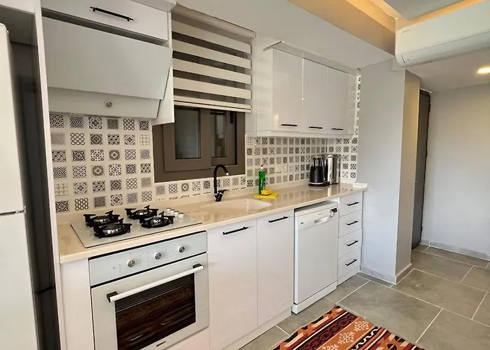 Vila Villa Ruezgar With Private Pool Generation